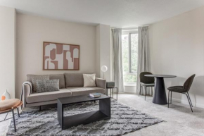 Back Bay 2BR2B steps from Prudential Center BOS-406